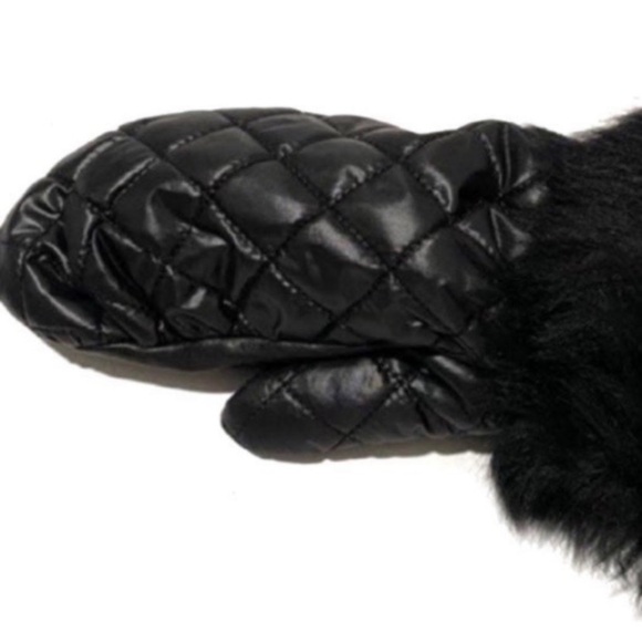 UGG Black Quilted Shearling-Trim Touchscreen Mittens NWT - Picture 3 of 15